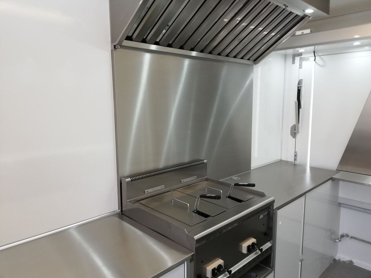 Nieuw Verkoopwagen Bannert ***NA ZAMÓWIENIE*** IMBISS: afbeelding 21 Nieuw Verkoopwagen Bannert ***NA ZAMÓWIENIE*** IMBISS: afbeelding 21