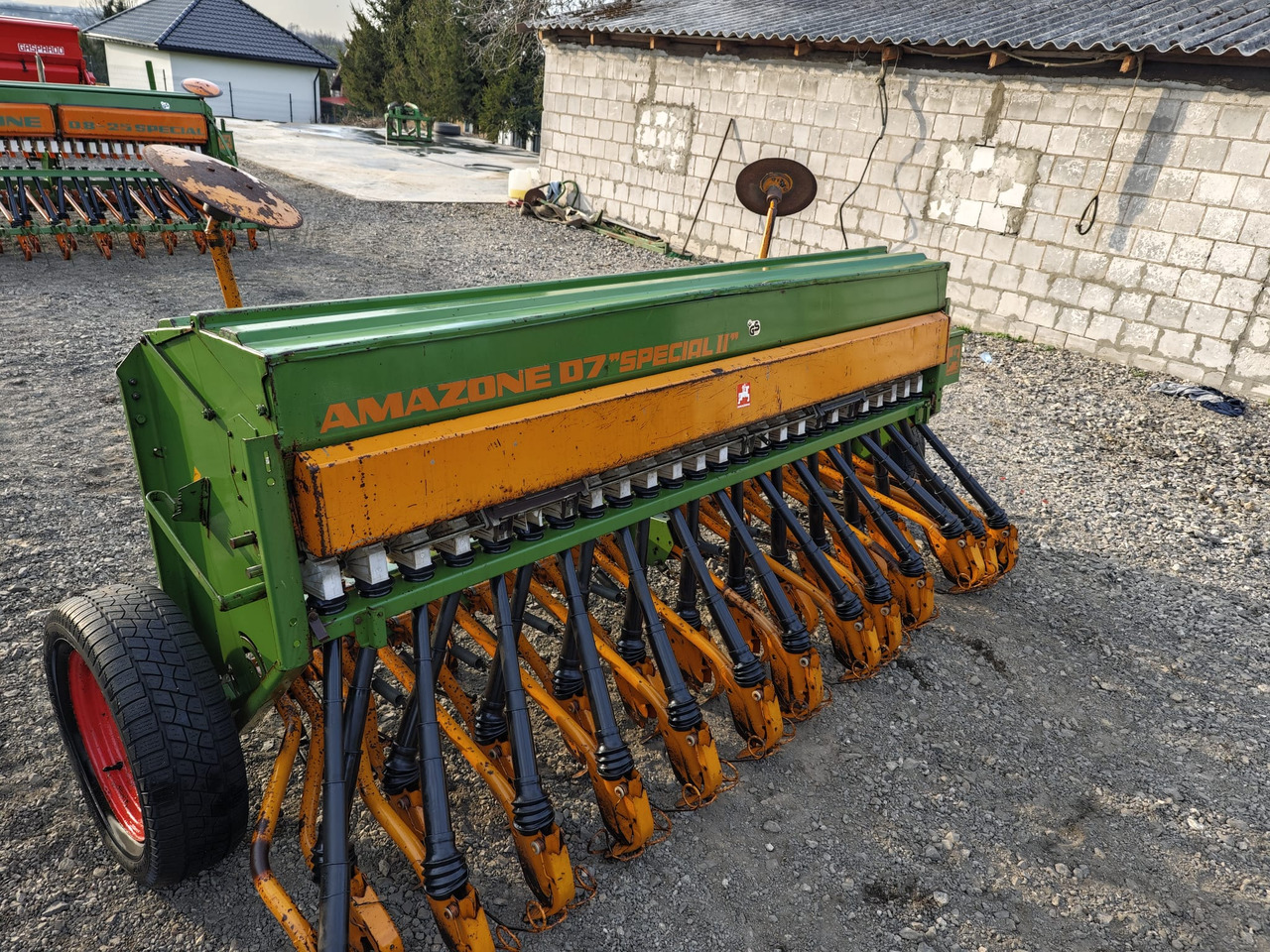 AMAZONE D7 SPECIAL II Typ 30 - Zaai-/ Plantmachine: afbeelding 1 AMAZONE D7 SPECIAL II Typ 30 - Zaai-/ Plantmachine: afbeelding 1