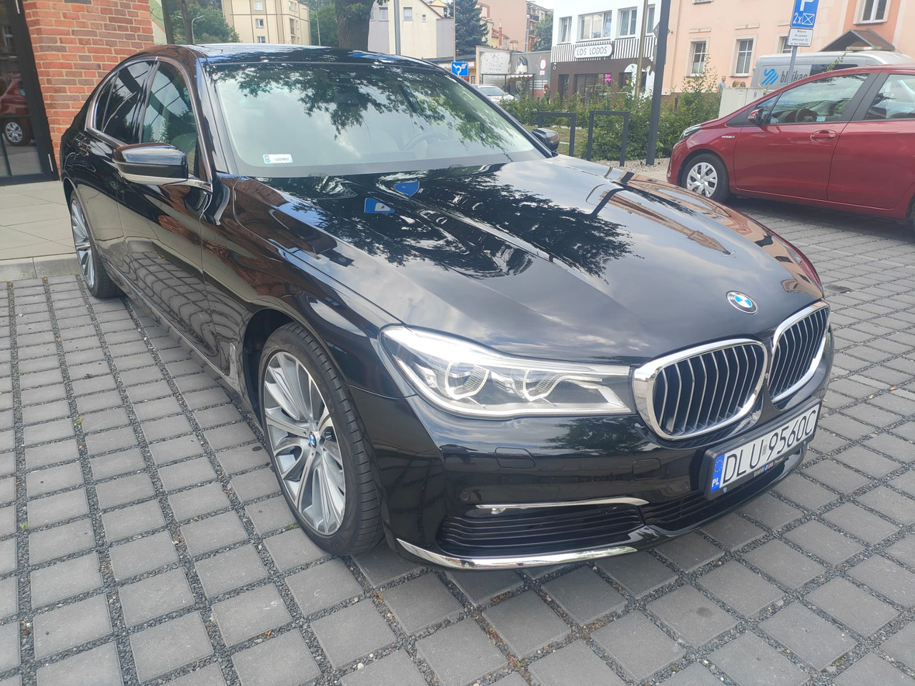 BMW 730D x-drive - Personenwagen: afbeelding 2 BMW 730D x-drive - Personenwagen: afbeelding 2