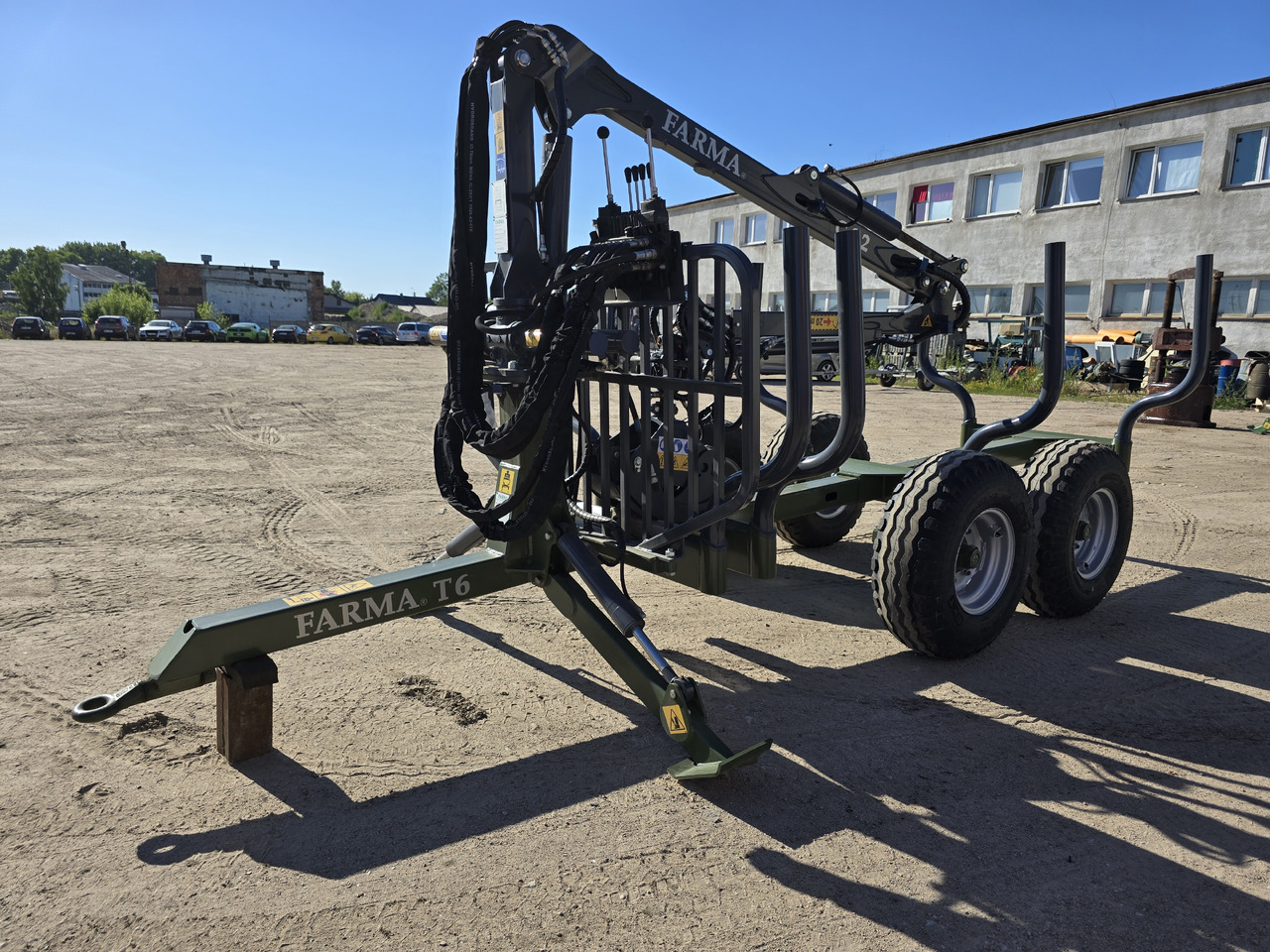 FARMA T6 + żuraw C4,2 - Uitrijwagen: afbeelding 1 FARMA T6 + żuraw C4,2 - Uitrijwagen: afbeelding 1