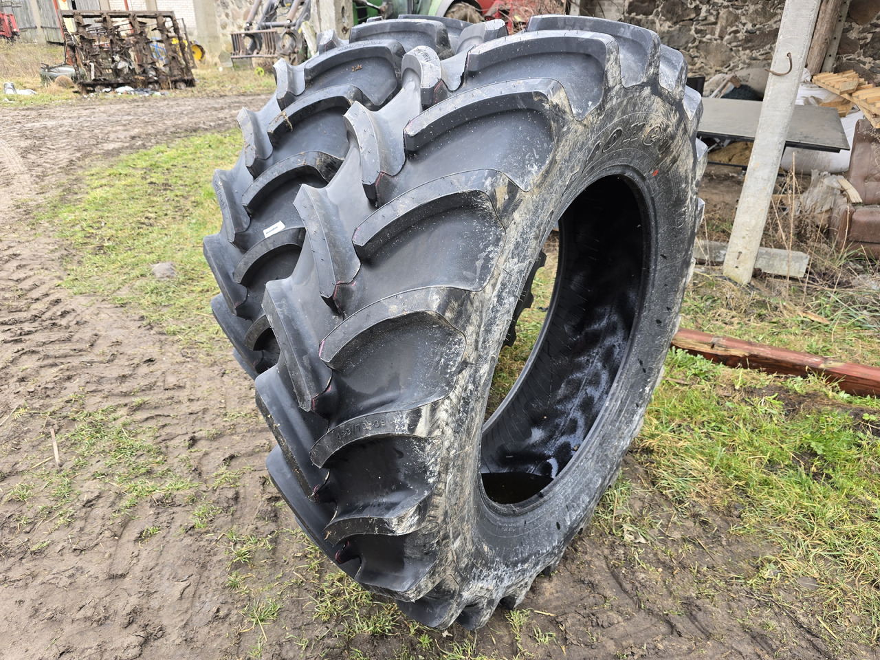 FIRESTONE 480/70 R38 - Complete wiel voor Landbouwmachine: afbeelding 1 FIRESTONE 480/70 R38 - Complete wiel voor Landbouwmachine: afbeelding 1