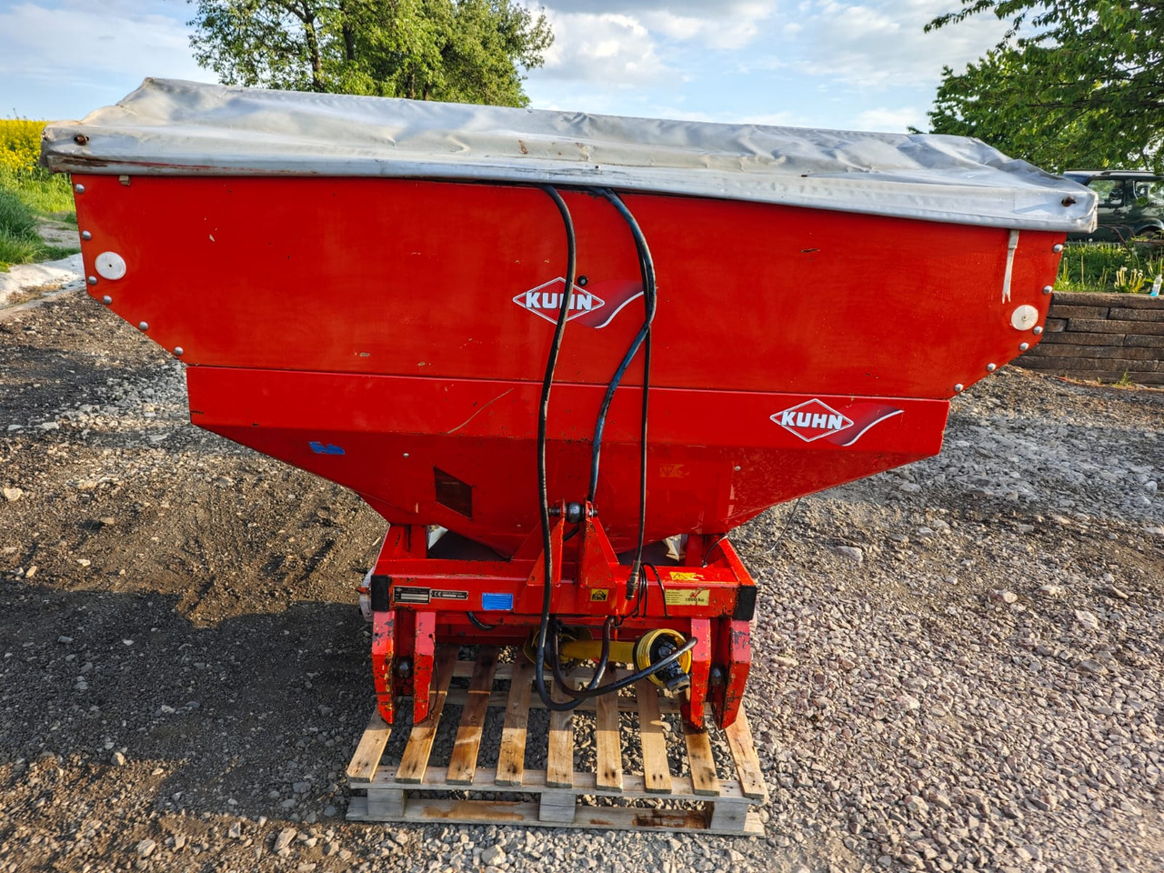 KUHN MDS 921 Multi-Disc-System 1700 L - Kunstmeststrooier: afbeelding 3 KUHN MDS 921 Multi-Disc-System 1700 L - Kunstmeststrooier: afbeelding 3