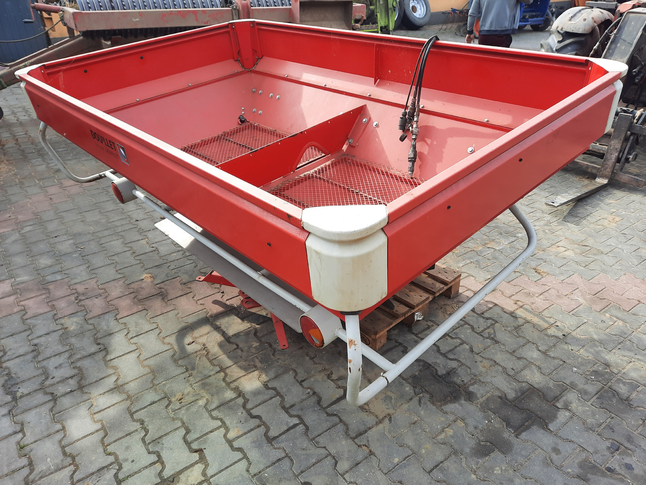 LELY CENTERLINER SX 2000 L - Kunstmeststrooier: afbeelding 4 LELY CENTERLINER SX 2000 L - Kunstmeststrooier: afbeelding 4
