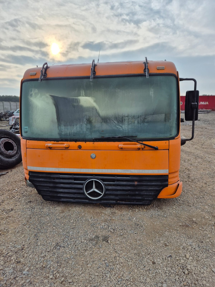 Mercedes Actros - Wooncontainer: afbeelding 5 Mercedes Actros - Wooncontainer: afbeelding 5