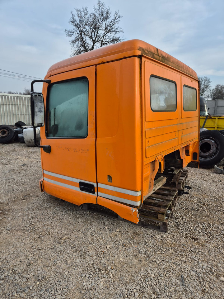 Mercedes Actros - Wooncontainer: afbeelding 4 Mercedes Actros - Wooncontainer: afbeelding 4