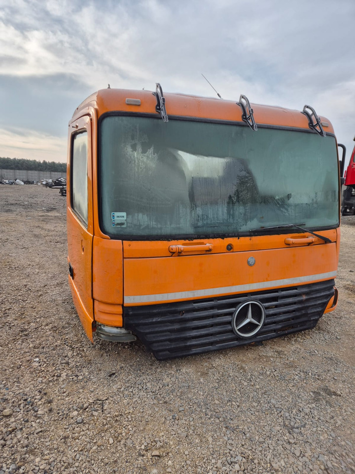 Mercedes Actros - Wooncontainer: afbeelding 1 Mercedes Actros - Wooncontainer: afbeelding 1