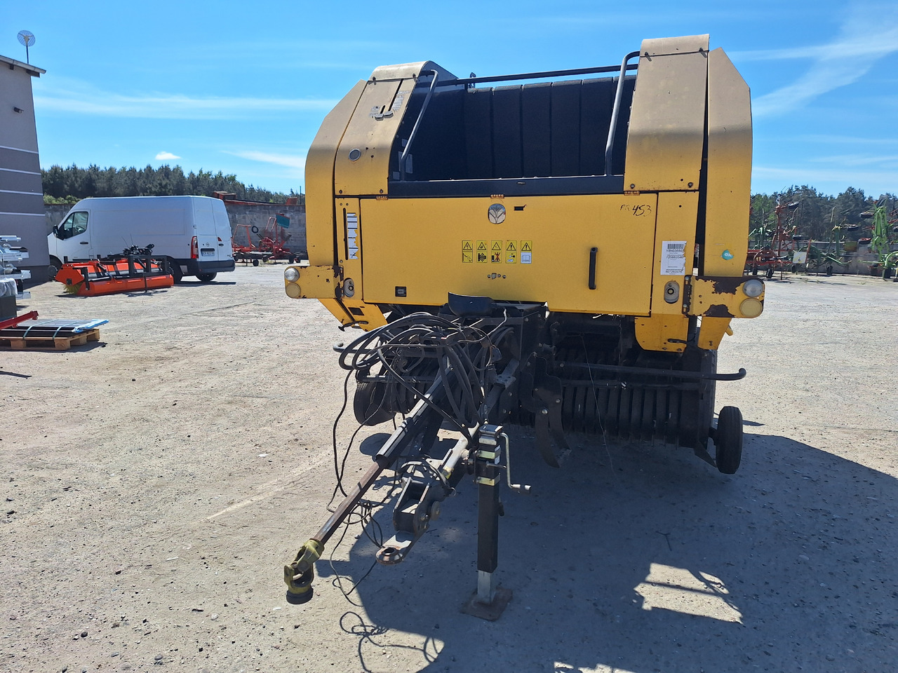 NEW HOLLAND BR7060 - Ronde balenpers: afbeelding 4 NEW HOLLAND BR7060 - Ronde balenpers: afbeelding 4
