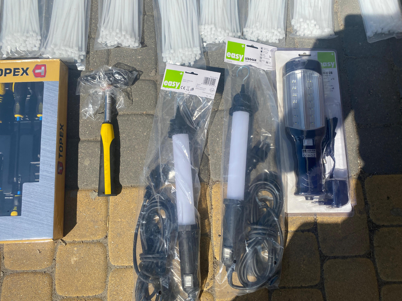 Neo Tools, qtechnic narzedzi, klucze, lampy led - Werkplaats toebehoor: afbeelding 4 Neo Tools, qtechnic narzedzi, klucze, lampy led - Werkplaats toebehoor: afbeelding 4