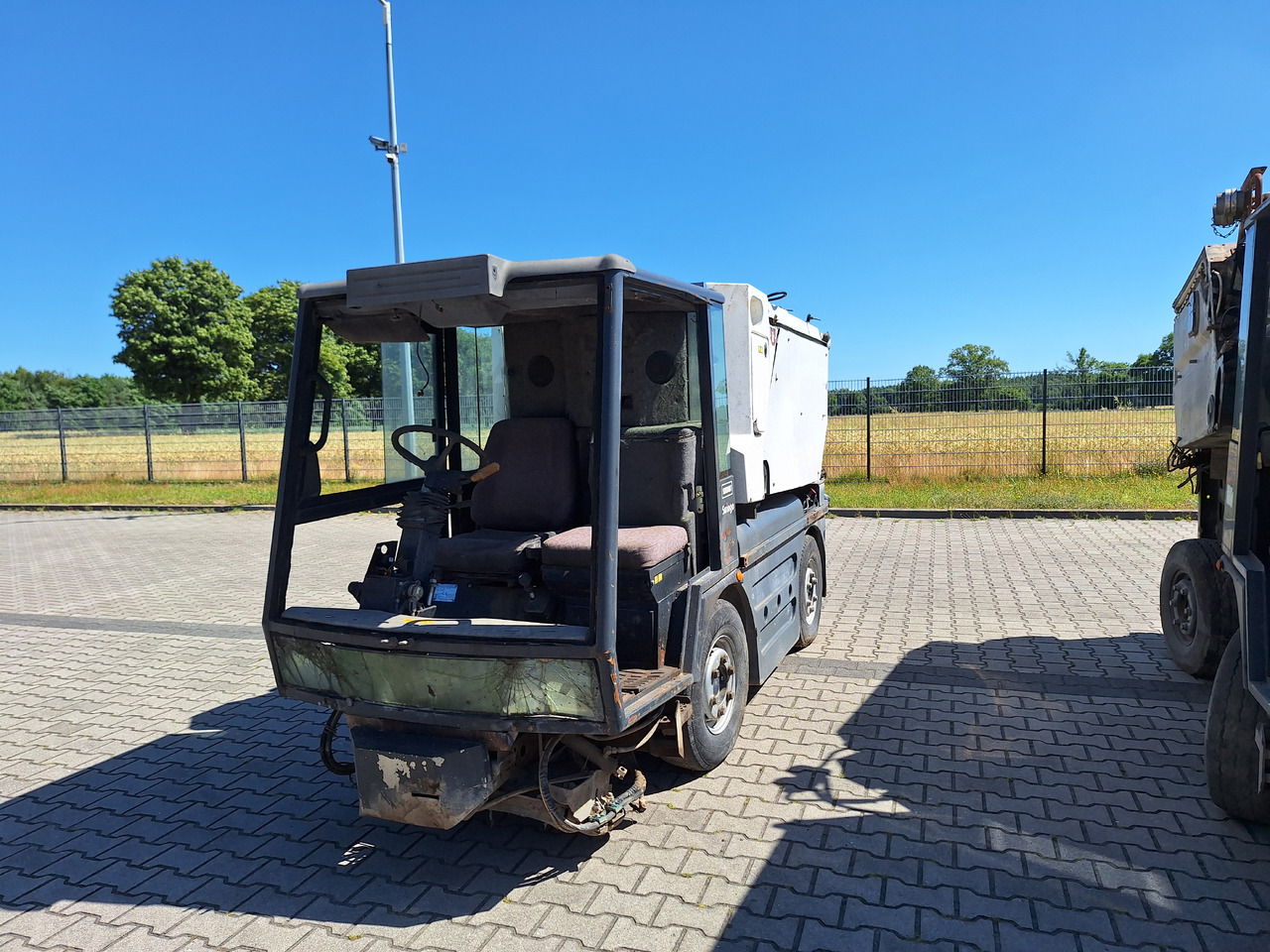 Schmidt Swingo - Veegwagen: afbeelding 1 Schmidt Swingo - Veegwagen: afbeelding 1