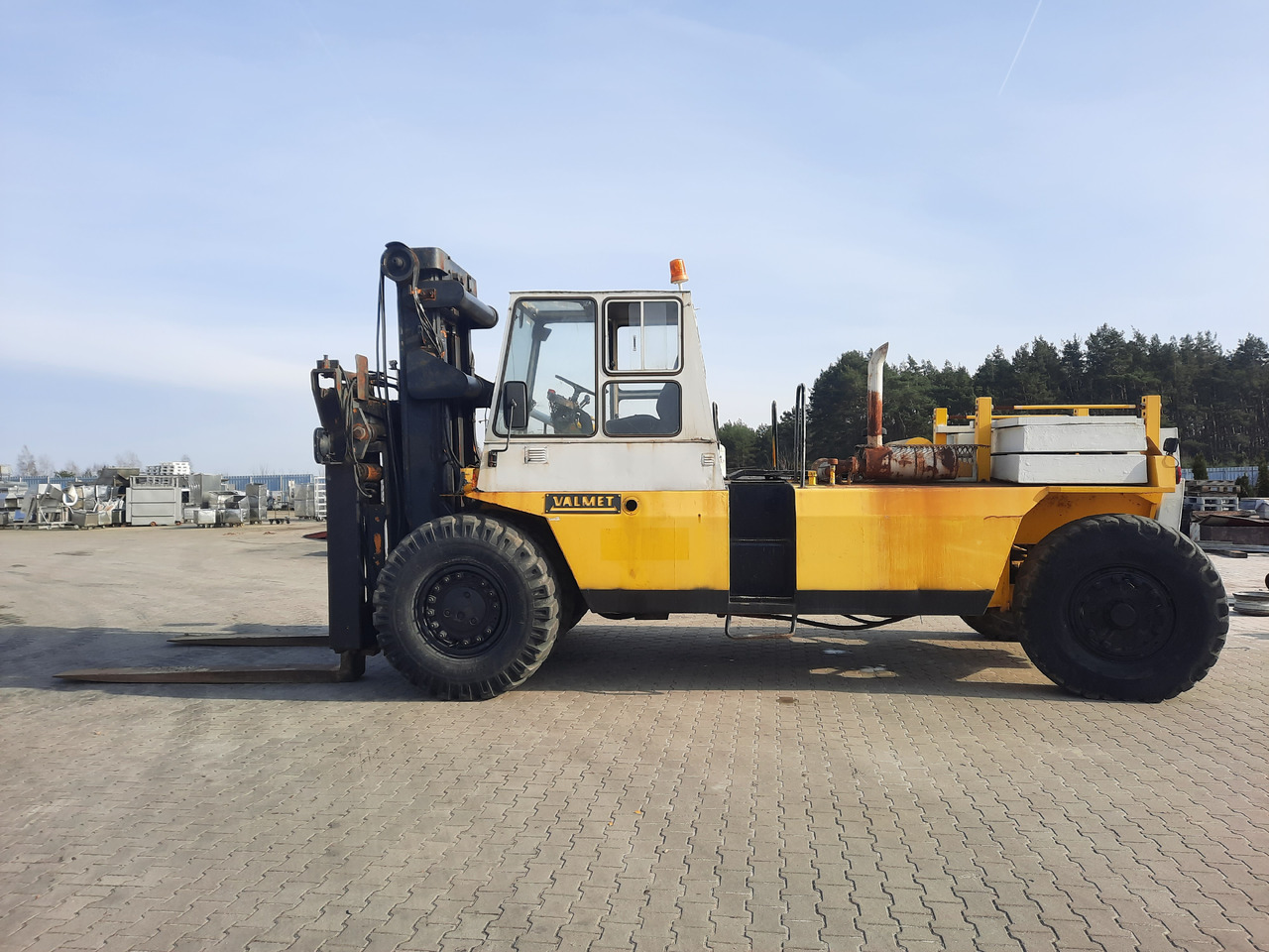Valmet TD2712 - A25036 - Container heftruck: afbeelding 2 Valmet TD2712 - A25036 - Container heftruck: afbeelding 2
