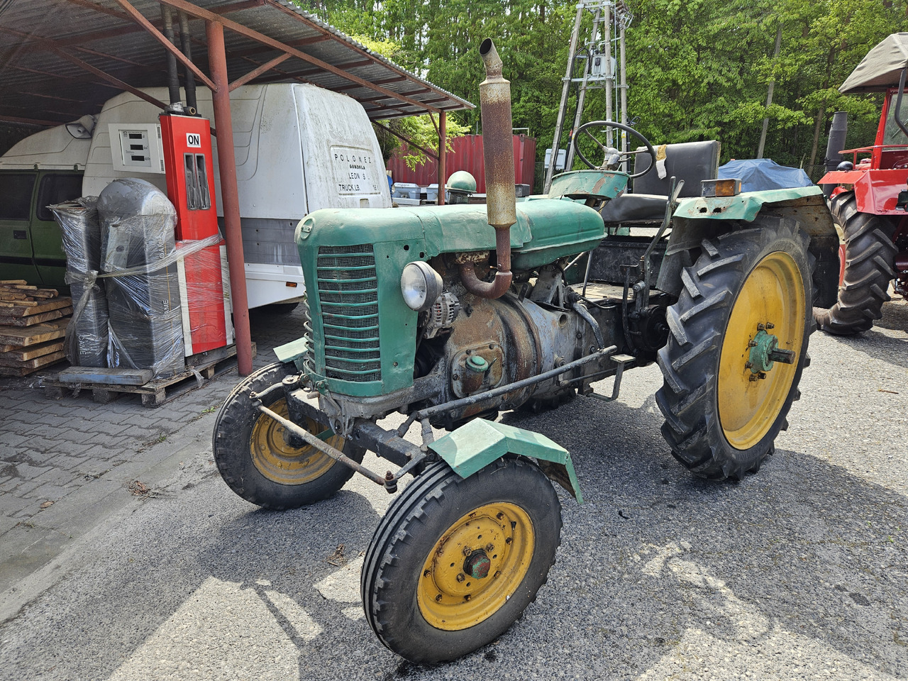 Zetor 25 - Tractor: afbeelding 4 Zetor 25 - Tractor: afbeelding 4