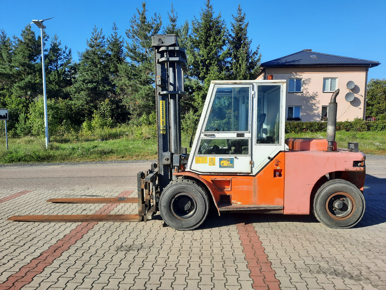 Dantruck 8009 - Diesel heftruck: afbeelding 5 Dantruck 8009 - Diesel heftruck: afbeelding 5