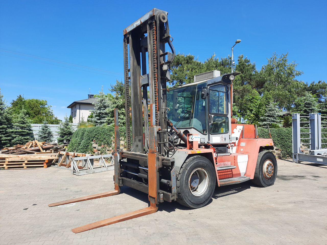 Kalmar DCD 100-6 - Diesel heftruck: afbeelding 3 Kalmar DCD 100-6 - Diesel heftruck: afbeelding 3