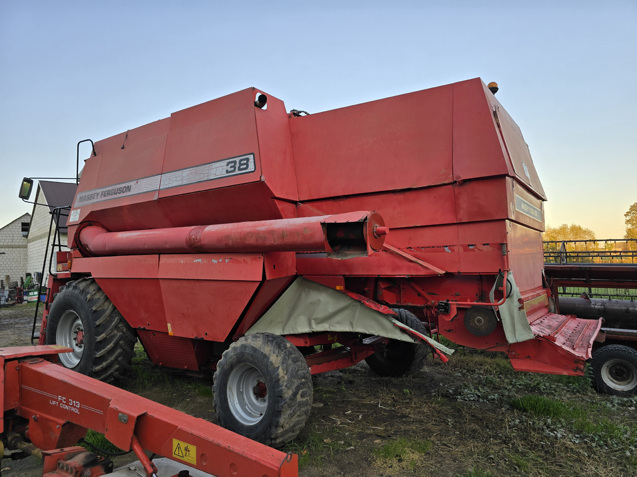Massey-ferguson 38 - Maaidorser: afbeelding 5 Massey-ferguson 38 - Maaidorser: afbeelding 5