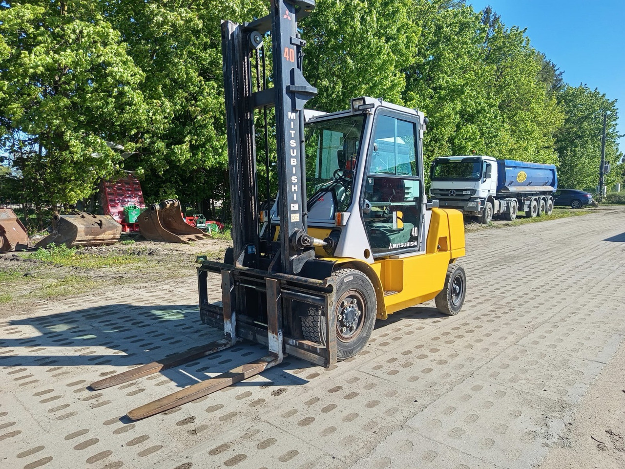 Mitsubishi FD40K - Ruw terrein heftruck: afbeelding 1 Mitsubishi FD40K - Ruw terrein heftruck: afbeelding 1