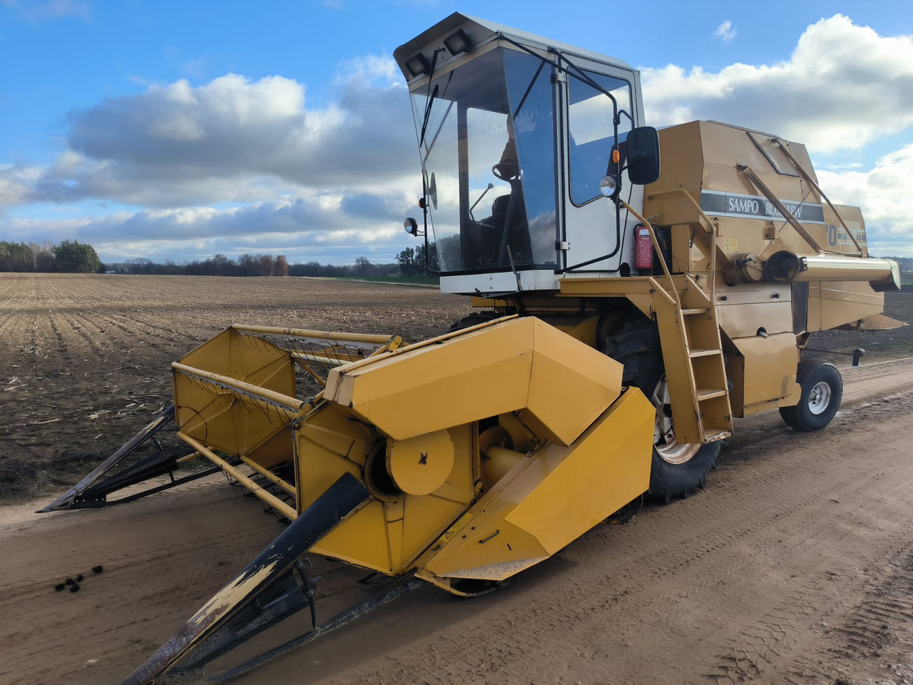 Sampo Rosenlew 580 - Maaidorser: afbeelding 2 Sampo Rosenlew 580 - Maaidorser: afbeelding 2