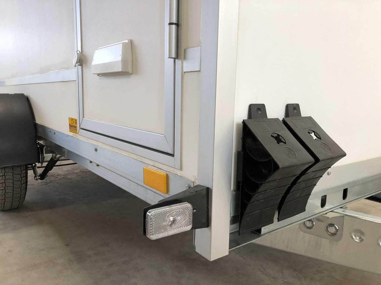 Nieuw Gesloten aanhangwagen BLYSS F1330HD Rampe Tür Kofferanhänger: afbeelding 27