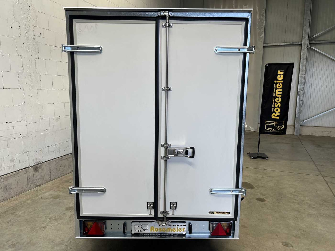 BLYSS F1330HD Seitentür,Fenster Kofferanhänger - Gesloten aanhangwagen: afbeelding 3 BLYSS F1330HD Seitentür,Fenster Kofferanhänger - Gesloten aanhangwagen: afbeelding 3