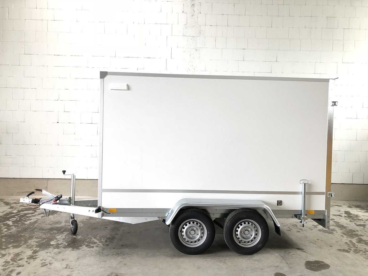 BLYSS F2030HTD Seitentür Kofferanhänger - Gesloten aanhangwagen: afbeelding 2 BLYSS F2030HTD Seitentür Kofferanhänger - Gesloten aanhangwagen: afbeelding 2