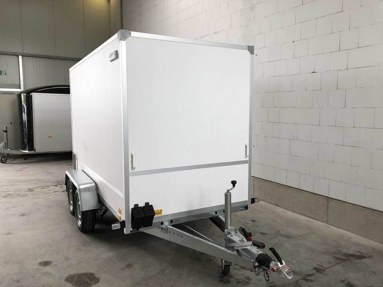 BLYSS F2730HTD Kofferanhänger - Gesloten aanhangwagen: afbeelding 4 BLYSS F2730HTD Kofferanhänger - Gesloten aanhangwagen: afbeelding 4