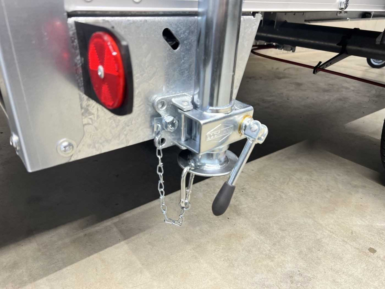 BOECKMANN KT 2513/135 V Rampe Stützen Kofferanhänger - Gesloten aanhangwagen: afbeelding 5 BOECKMANN KT 2513/135 V Rampe Stützen Kofferanhänger - Gesloten aanhangwagen: afbeelding 5