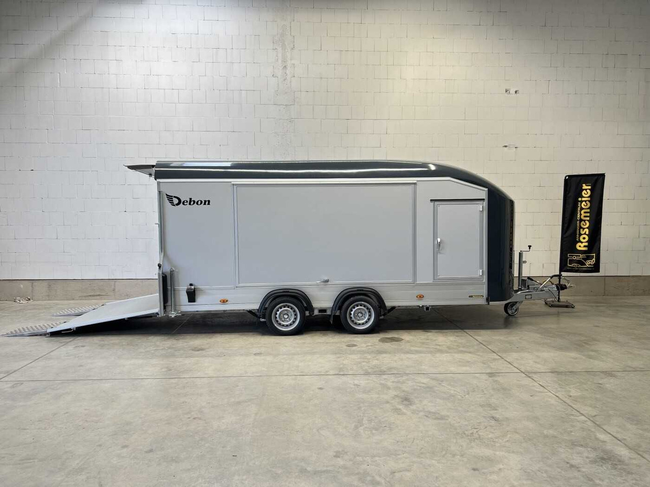 CHEVAL LIBERTE DEBON C1000 Roadster Autotransporter geschlossen - Autotransport aanhangwagen: afbeelding 2 CHEVAL LIBERTE DEBON C1000 Roadster Autotransporter geschlossen - Autotransport aanhangwagen: afbeelding 2
