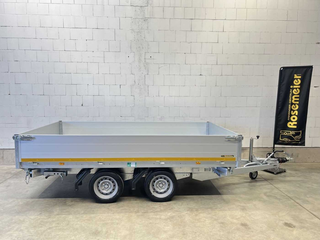 EDUARD 3318-4-3O4-3563-P Dreiseitenkipper - Kipper aanhangwagen: afbeelding 2 EDUARD 3318-4-3O4-3563-P Dreiseitenkipper - Kipper aanhangwagen: afbeelding 2