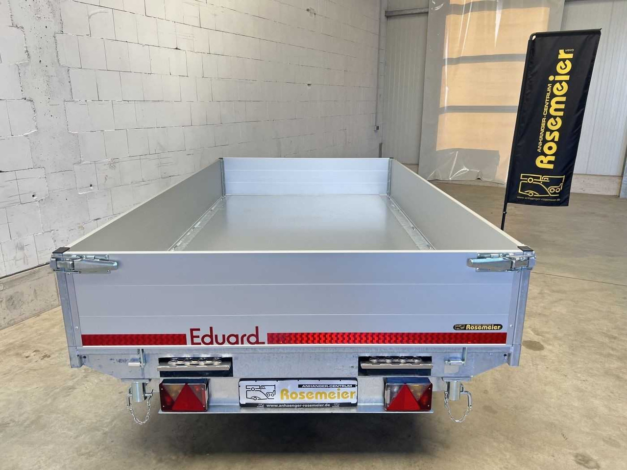 EDUARD 3318-4-3O4-3563-P Dreiseitenkipper - Kipper aanhangwagen: afbeelding 3 EDUARD 3318-4-3O4-3563-P Dreiseitenkipper - Kipper aanhangwagen: afbeelding 3