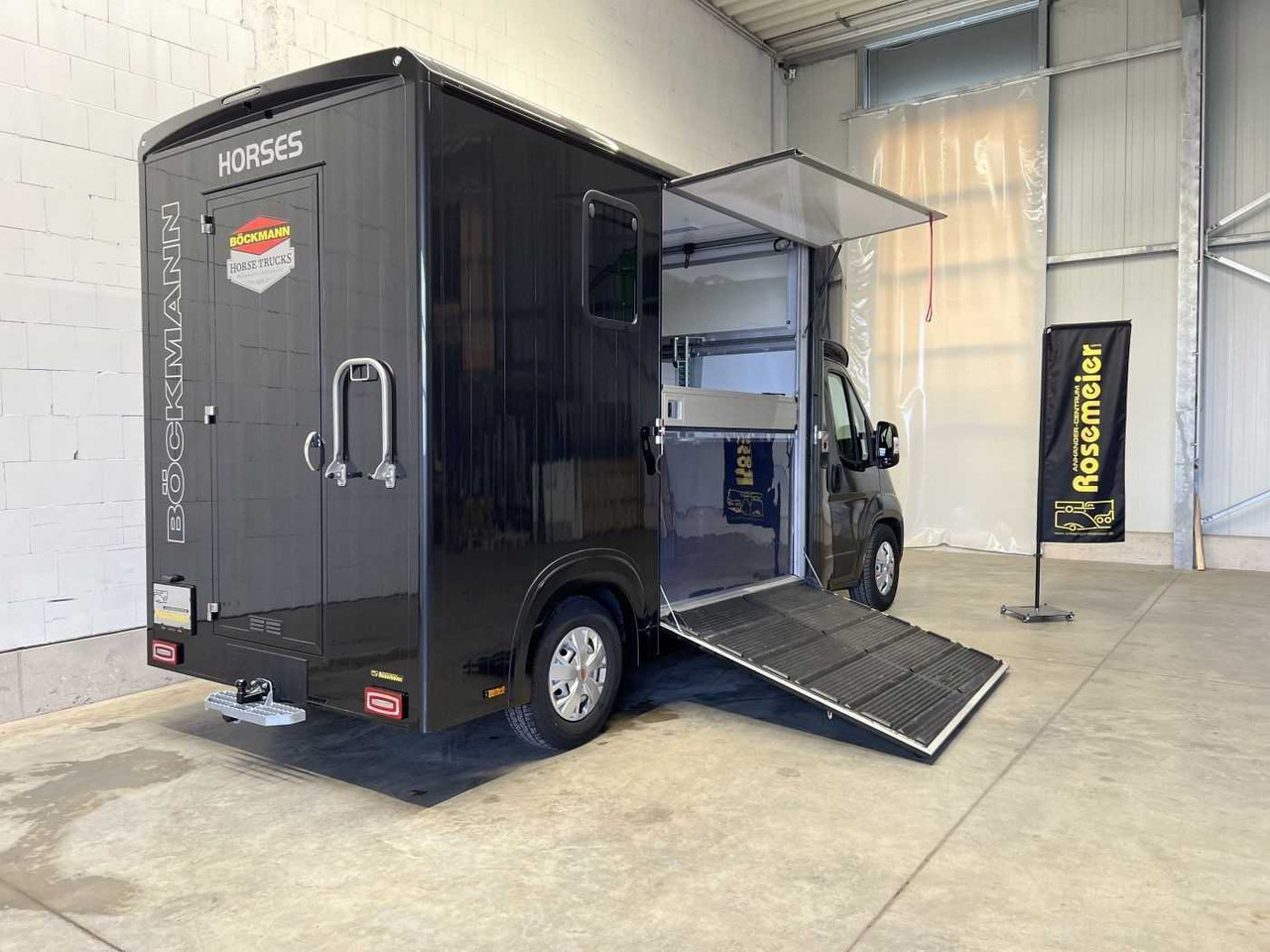 Fiat Böckmann Compact Stall LKW - Paardenvrachtwagen: afbeelding 2 Fiat Böckmann Compact Stall LKW - Paardenvrachtwagen: afbeelding 2
