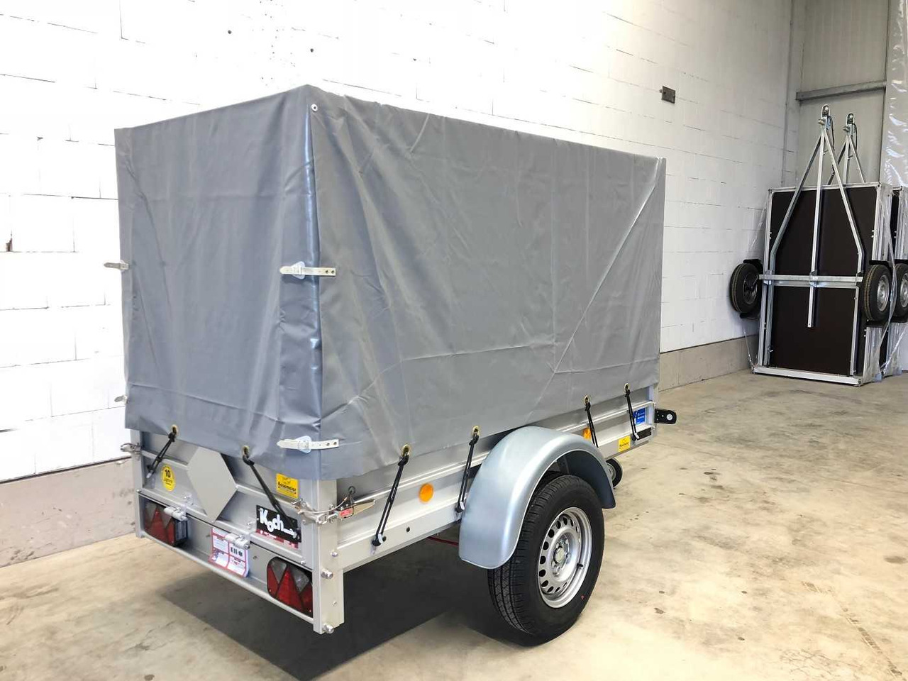 KOCH B1000 Plane Kastenanhänger gebremst - Aanhangwagen auto: afbeelding 4 KOCH B1000 Plane Kastenanhänger gebremst - Aanhangwagen auto: afbeelding 4