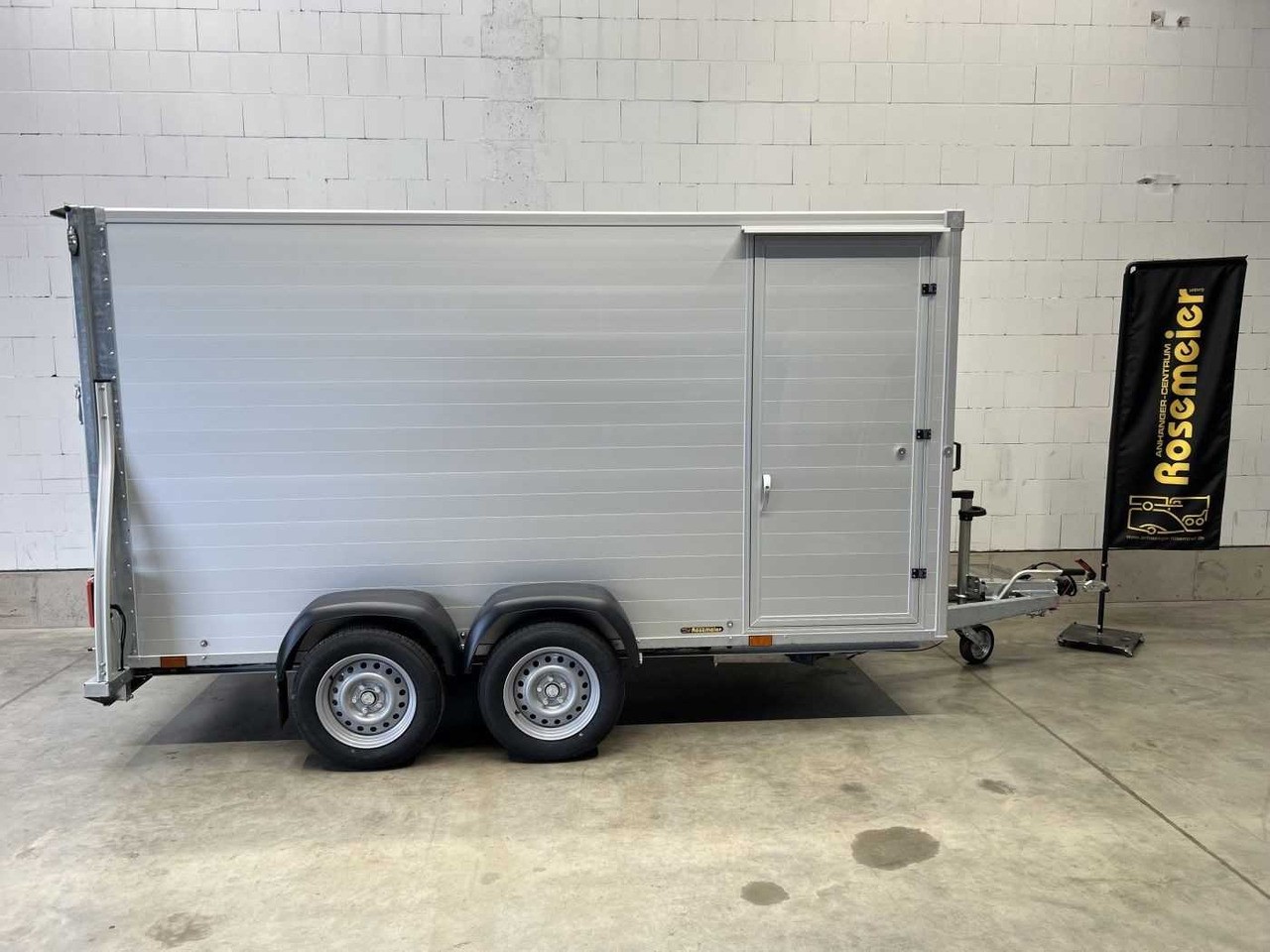 Kargo G150 Kofferanhänger - Gesloten aanhangwagen: afbeelding 2 Kargo G150 Kofferanhänger - Gesloten aanhangwagen: afbeelding 2