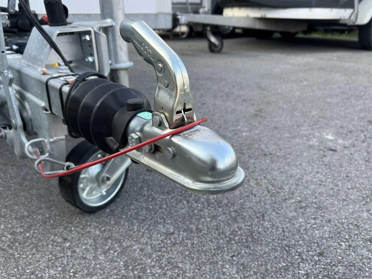 UNSINN UKA 3717-18-13 Absenk Kofferanhänger - Gesloten aanhangwagen: afbeelding 5 UNSINN UKA 3717-18-13 Absenk Kofferanhänger - Gesloten aanhangwagen: afbeelding 5