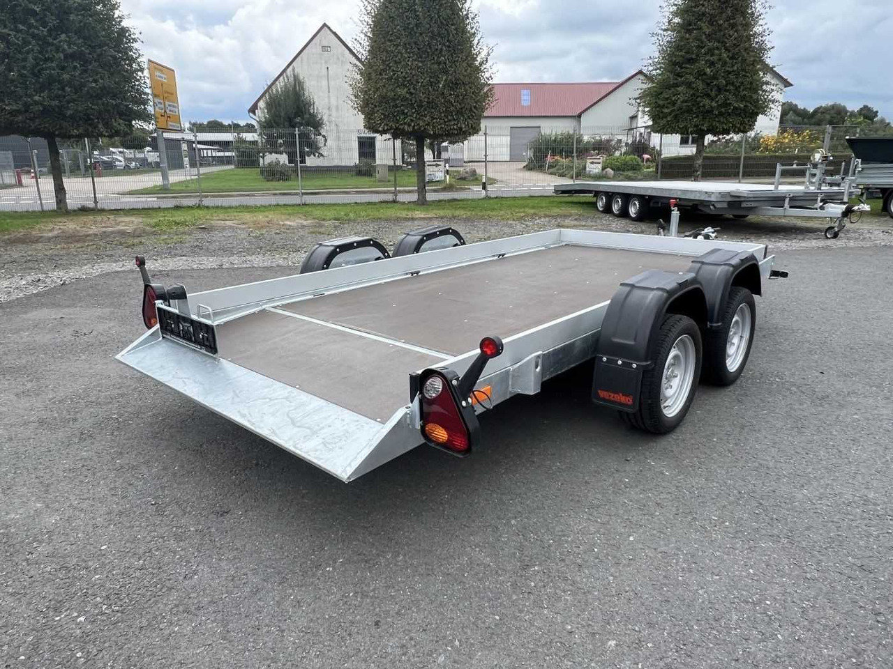 VEZEKO Husky FB 35.35 Absenker - Motor aanhanger: afbeelding 2 VEZEKO Husky FB 35.35 Absenker - Motor aanhanger: afbeelding 2