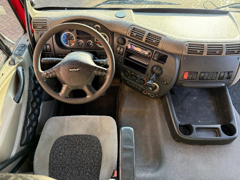 DAF CF 75 CF75-250 4X2 SPACECAB/RENOVA/STEEL/AIR/AIRCO/HOLLAND TRUCK - Containertransporter/ Wissellaadbak vrachtwagen: afbeelding 3 DAF CF 75 CF75-250 4X2 SPACECAB/RENOVA/STEEL/AIR/AIRCO/HOLLAND TRUCK - Containertransporter/ Wissellaadbak vrachtwagen: afbeelding 3