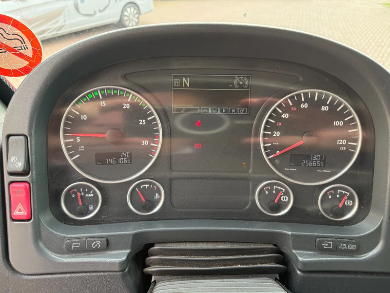 MAN TGM 18.250 TGM 18.250 4X2 Koffer mit Ladebordwand TUV-2-2026 NL-Truck - Bakwagen: afbeelding 4 MAN TGM 18.250 TGM 18.250 4X2 Koffer mit Ladebordwand TUV-2-2026 NL-Truck - Bakwagen: afbeelding 4