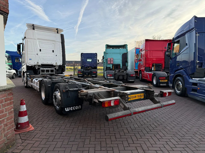 Mercedes-Benz Actros Actros 2542LL 6X2 BDF / ACC / AHK/ 678TKM / SMART TACHO / NL TRUCK - Containertransporter/ Wissellaadbak vrachtwagen: afbeelding 4 Mercedes-Benz Actros Actros 2542LL 6X2 BDF / ACC / AHK/ 678TKM / SMART TACHO / NL TRUCK - Containertransporter/ Wissellaadbak vrachtwagen: afbeelding 4