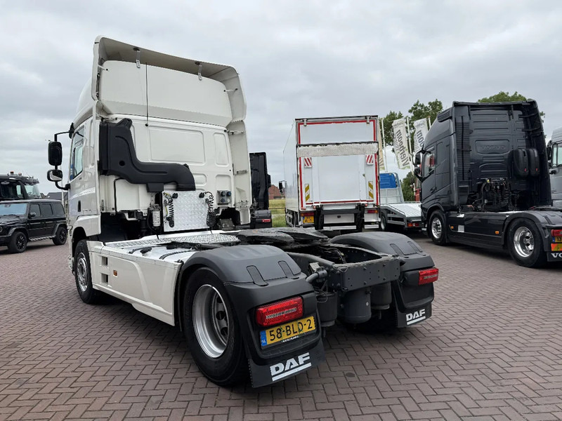 DAF CF 410 4X2 SPACECAB EURO6 DISTRIBUTIETREKKER MILIEUZONE DAF ONDERHOUD HOLLAND TRUCK!!! - Trekker: afbeelding 3 DAF CF 410 4X2 SPACECAB EURO6 DISTRIBUTIETREKKER MILIEUZONE DAF ONDERHOUD HOLLAND TRUCK!!! - Trekker: afbeelding 3