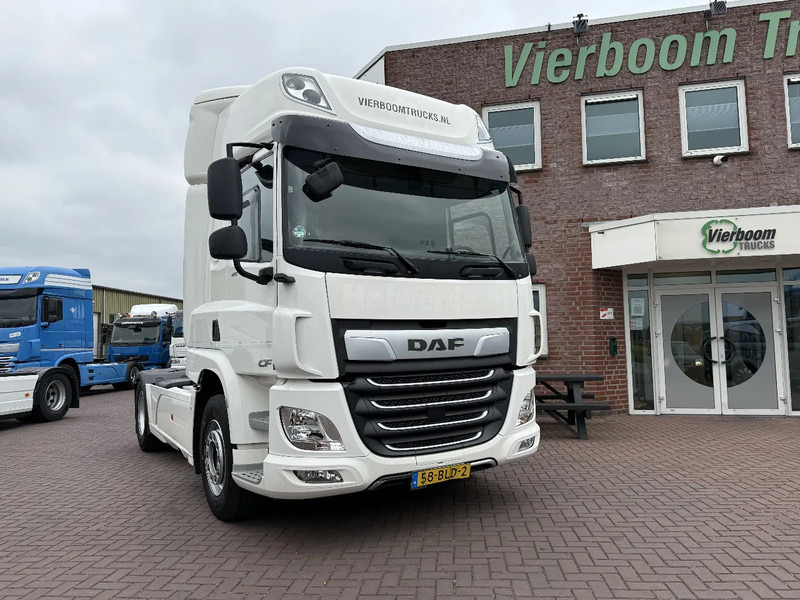 DAF CF 410 4X2 SPACECAB EURO6 DISTRIBUTIETREKKER MILIEUZONE DAF ONDERHOUD HOLLAND TRUCK!!! - Trekker: afbeelding 1 DAF CF 410 4X2 SPACECAB EURO6 DISTRIBUTIETREKKER MILIEUZONE DAF ONDERHOUD HOLLAND TRUCK!!! - Trekker: afbeelding 1