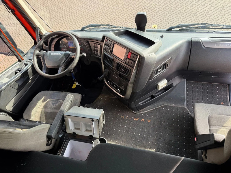 Iveco Stralis 400 Stralis 400 4X2 LNG Retarder 2x Tank Holland Truck TUV 01-2026!!!!!!!! - Trekker: afbeelding 5 Iveco Stralis 400 Stralis 400 4X2 LNG Retarder 2x Tank Holland Truck TUV 01-2026!!!!!!!! - Trekker: afbeelding 5