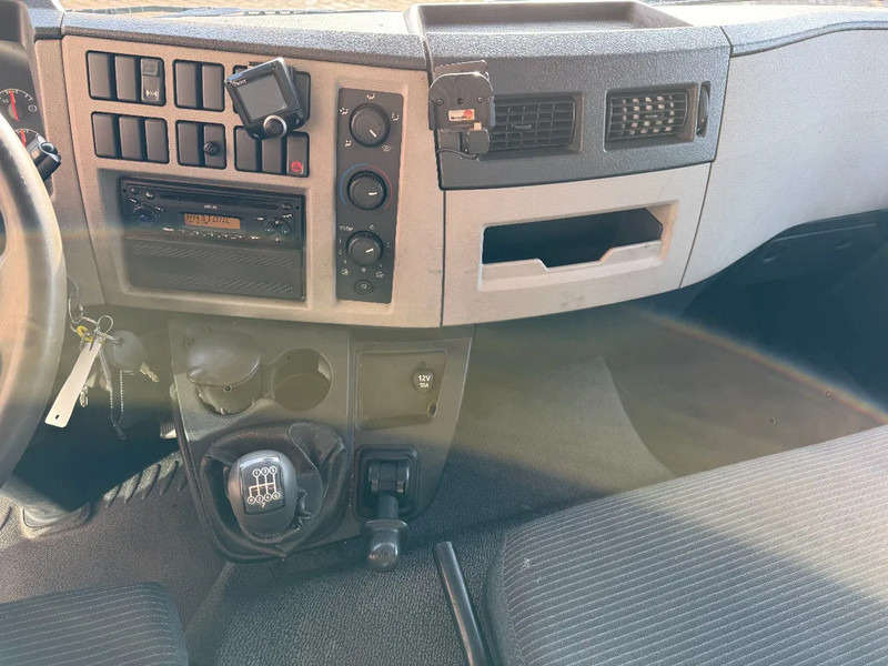 Volvo FL 12 FL 280 11.990KG MANUAL GEARBOX - Chassis vrachtwagen: afbeelding 4 Volvo FL 12 FL 280 11.990KG MANUAL GEARBOX - Chassis vrachtwagen: afbeelding 4