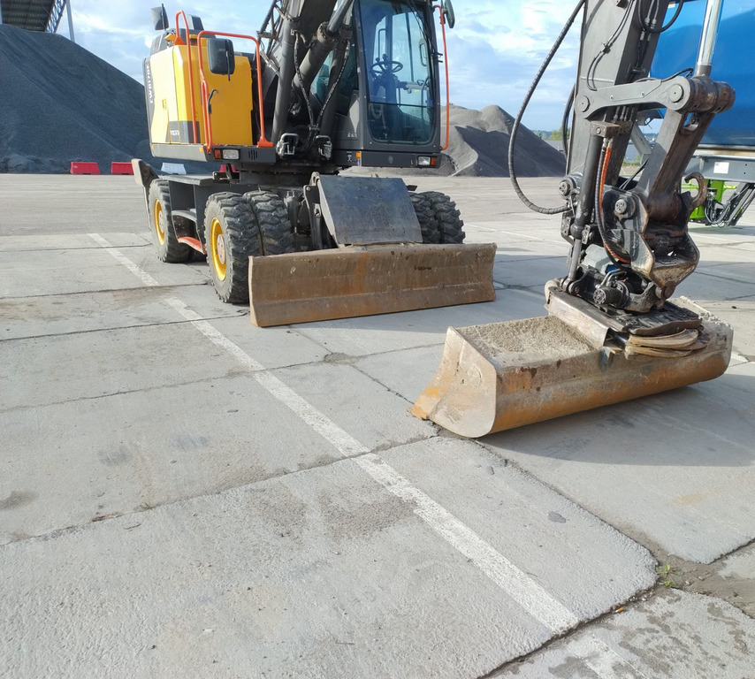 VOLVO EWR170E - Mobiele graafmachine: afbeelding 4 VOLVO EWR170E - Mobiele graafmachine: afbeelding 4