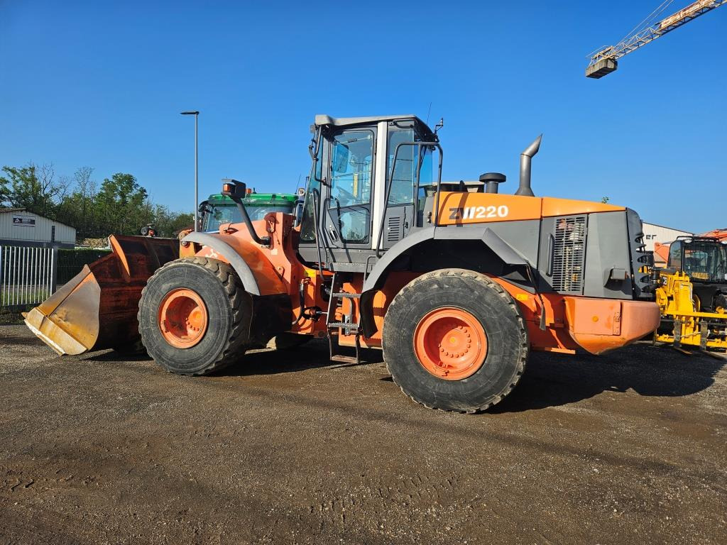 HITACHI ZW 220 - Wiellader: afbeelding 3 HITACHI ZW 220 - Wiellader: afbeelding 3