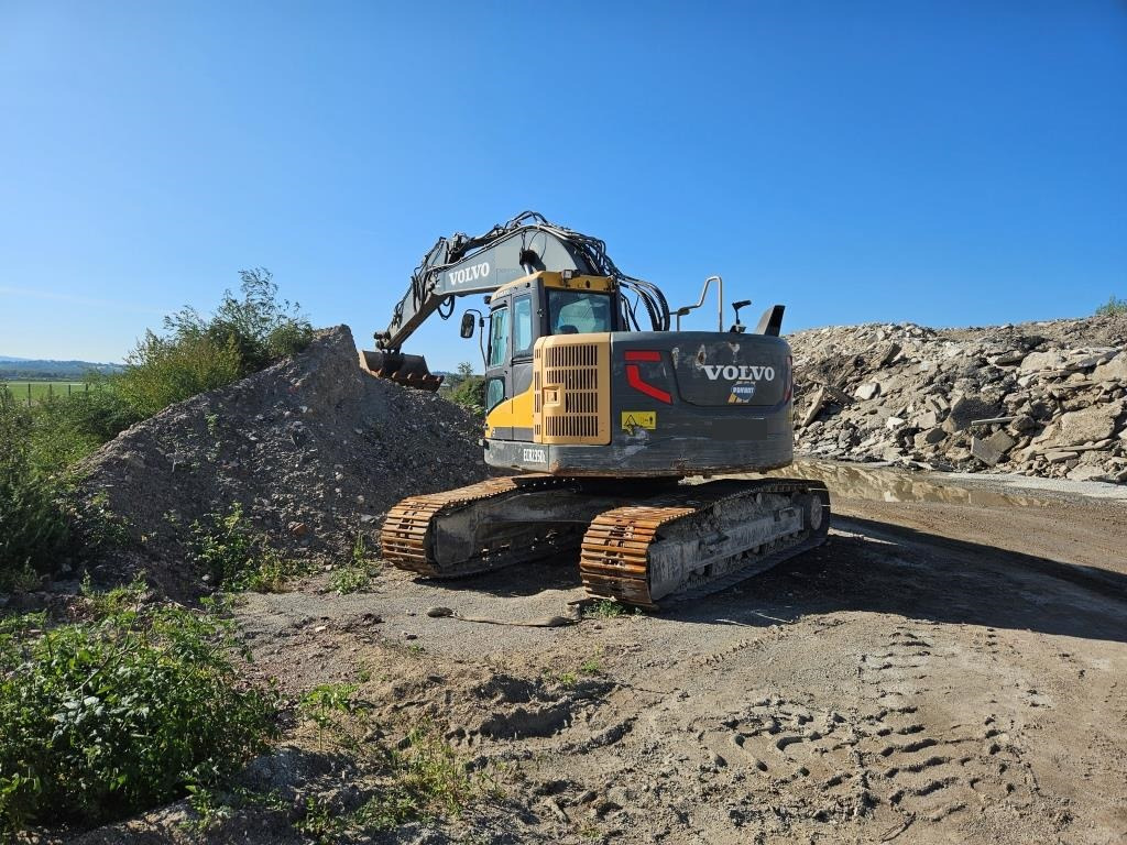 VOLVO ECR 235 DL - Rupsgraafmachine: afbeelding 5 VOLVO ECR 235 DL - Rupsgraafmachine: afbeelding 5
