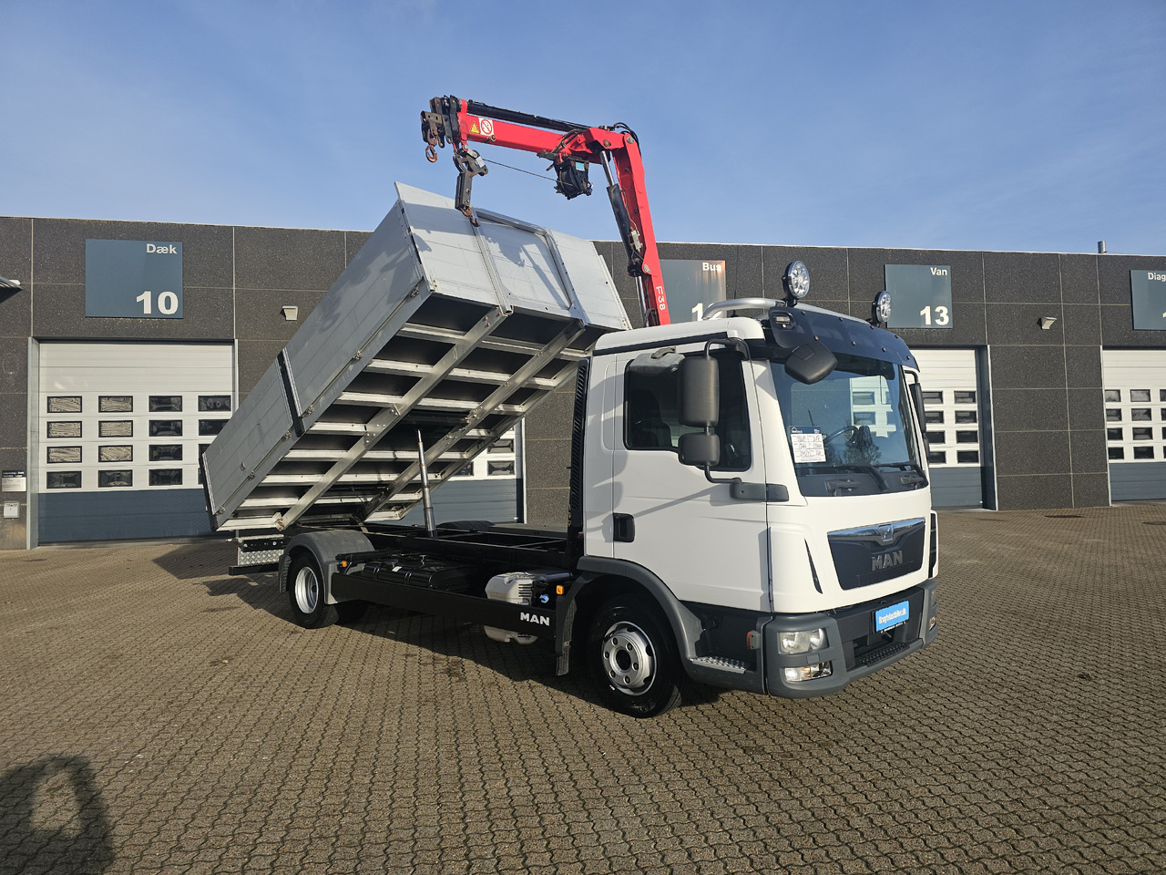 MAN TGL 10.220 - Kipper vrachtwagen: afbeelding 2 MAN TGL 10.220 - Kipper vrachtwagen: afbeelding 2