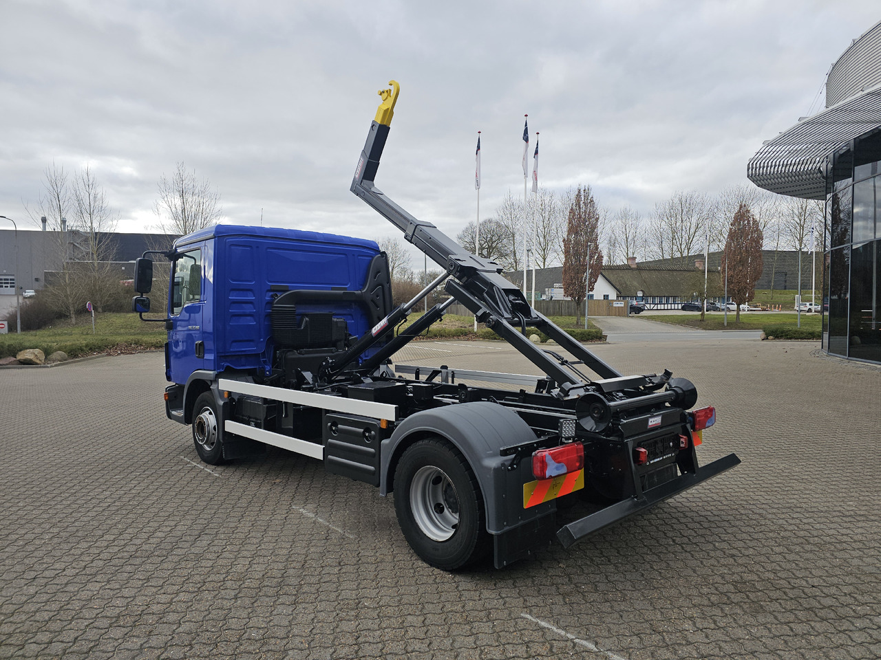 MAN TGL 12.190 BL - Haakarmsysteem vrachtwagen: afbeelding 3 MAN TGL 12.190 BL - Haakarmsysteem vrachtwagen: afbeelding 3
