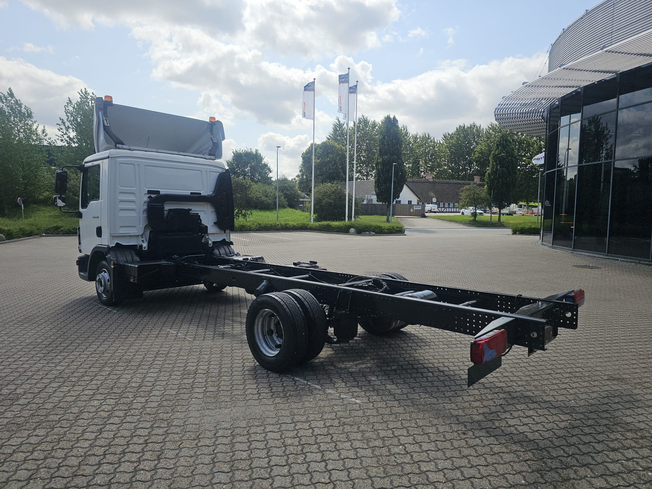 MAN TGL 8.190 - Chassis vrachtwagen: afbeelding 3 MAN TGL 8.190 - Chassis vrachtwagen: afbeelding 3