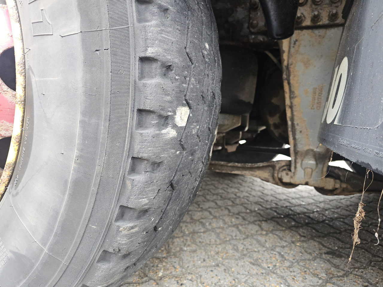 Vuilniswagen Volvo FM9 6x2: afbeelding 17 Vuilniswagen Volvo FM9 6x2: afbeelding 17