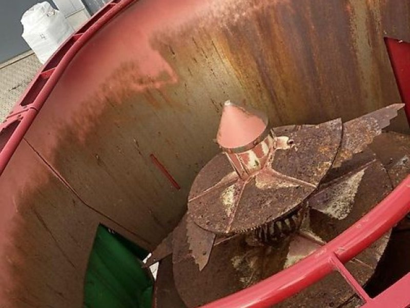 Strautmann Verti-Mix 951 - Voermengwagen: afbeelding 2 Strautmann Verti-Mix 951 - Voermengwagen: afbeelding 2