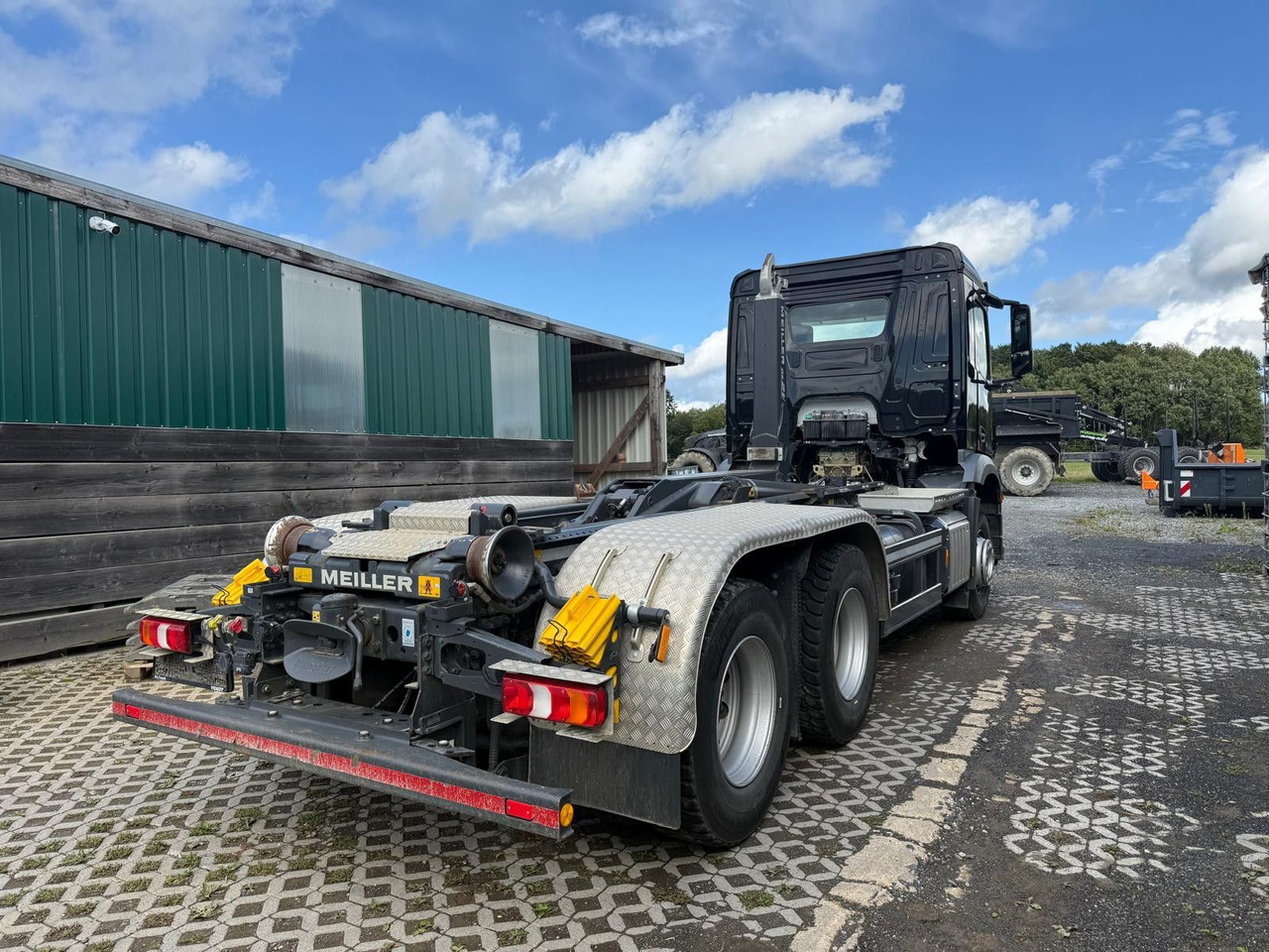 Mercedes-Benz Arocs 5 2648 Meiller Hakenlift 21-60 neuwertig - Haakarmsysteem vrachtwagen: afbeelding 3 Mercedes-Benz Arocs 5 2648 Meiller Hakenlift 21-60 neuwertig - Haakarmsysteem vrachtwagen: afbeelding 3