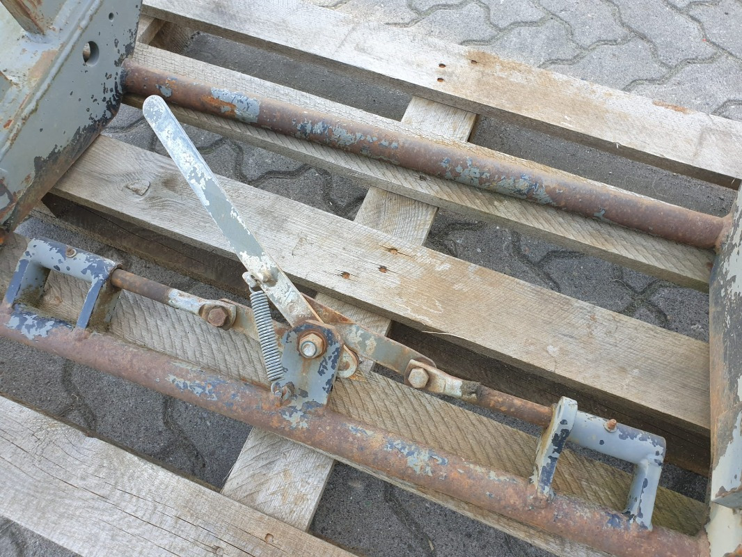 ADAPTERRAHMEN KRAMER / EURO - Voorlader voor tractor: afbeelding 2 ADAPTERRAHMEN KRAMER / EURO - Voorlader voor tractor: afbeelding 2